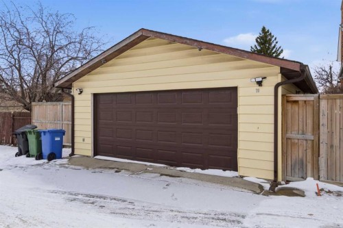 79 Templehill Drive Ne, Calgary, AB - Outdoor With Exterior