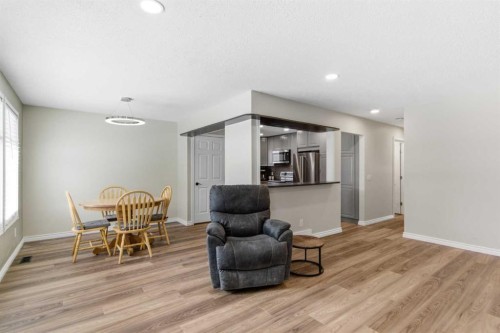 79 Templehill Drive Ne, Calgary, AB - Indoor