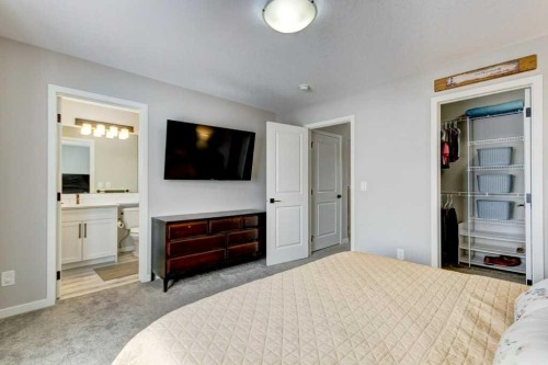 217 D'Arcy Ranch Drive, Okotoks, AB - Indoor Photo Showing Bedroom