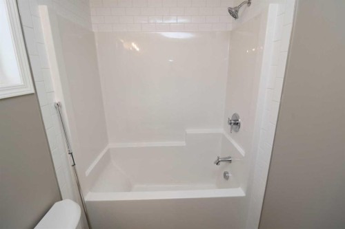 447 Henricks Drive, Irricana, AB 