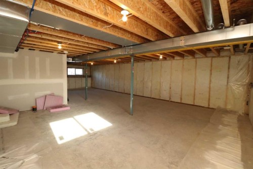 447 Henricks Drive, Irricana, AB 