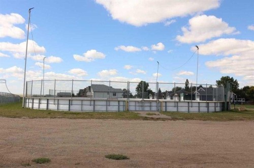 447 Henricks Drive, Irricana, AB 