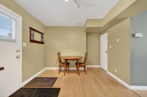 353 Regal Park Ne, Calgary, AB - Indoor