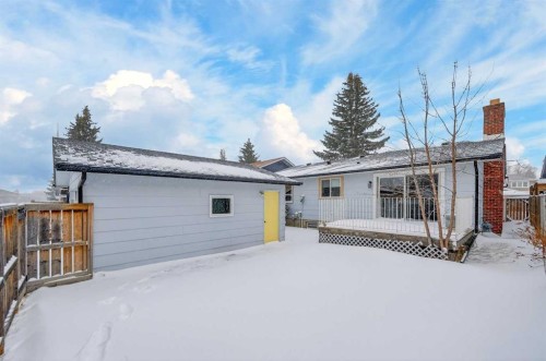 60 Sunmount Close Se, Calgary, AB - Outdoor