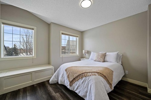 169 Panamount Green Nw, Calgary, AB - Indoor Photo Showing Bedroom