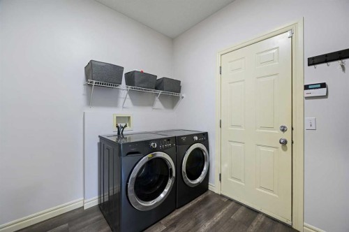 169 Panamount Green Nw, Calgary, AB - Indoor Photo Showing Laundry Room