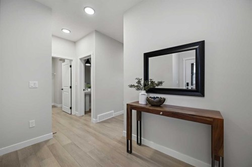86 Versant Rise Sw, Calgary, AB - Indoor Photo Showing Other Room
