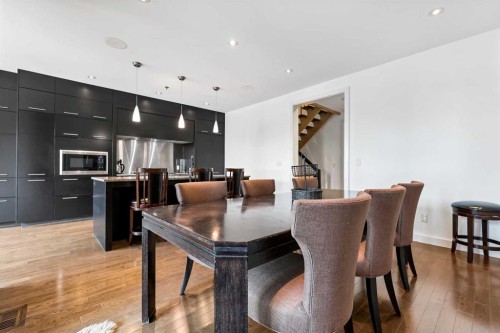 606 Aspen Meadows Hill Sw, Calgary, AB - Indoor Photo Showing Kitchen With Upgraded Kitchen
