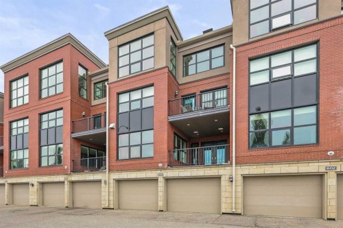 606 Aspen Meadows Hill Sw, Calgary, AB - Outdoor With Balcony With Facade