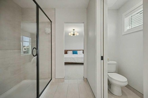 123 Treeline View Sw, Calgary, AB - Indoor Photo Showing Bathroom