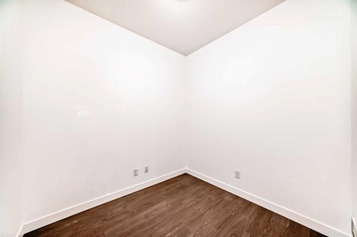 109-22 Auburn Bay Link Se, Calgary, AB - Indoor Photo Showing Other Room