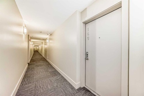 109-22 Auburn Bay Link Se, Calgary, AB - Indoor Photo Showing Other Room