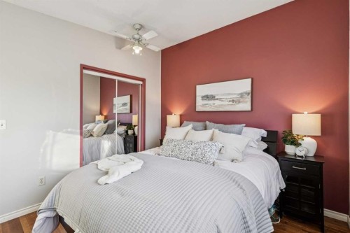 23 Dovercliffe Way Se, Calgary, AB - Indoor Photo Showing Bedroom
