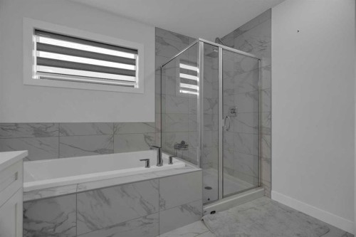 #208 Dawson Harbour Heights, Chestermere, AB - Indoor Photo Showing Bathroom