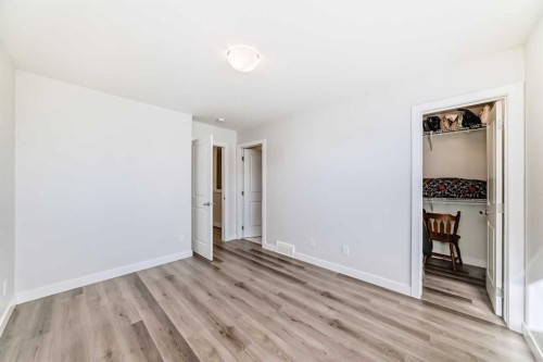 30 Evanscrest Park Nw, Calgary, AB - Indoor Photo Showing Other Room
