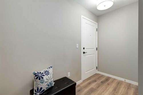 316-30 Mahogany Mews Se, Calgary, AB - Indoor Photo Showing Other Room