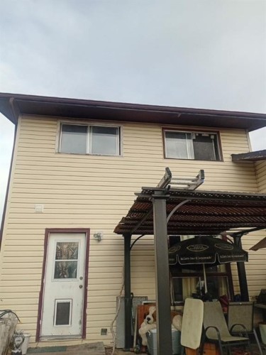 5 Deermeade Road, Calgary, AB - Outdoor With Exterior