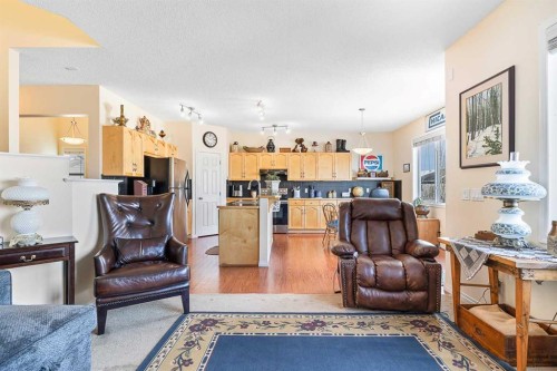 436 Cimarron Boulevard, Okotoks, AB - Indoor
