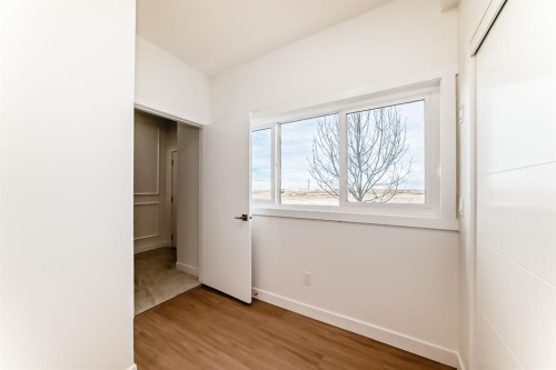 63-145 Cheslea Mews, Chestermere, AB - Indoor Photo Showing Other Room
