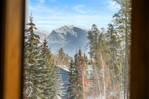 1021 Rundleview Drive, Canmore, AB -  With View