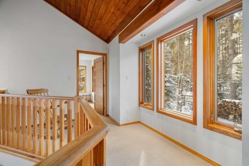 1021 Rundleview Drive, Canmore, AB - Indoor Photo Showing Other Room