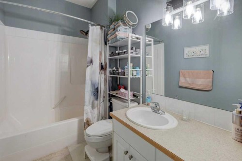 1310 23 Avenue, Didsbury, AB - Indoor Photo Showing Bathroom