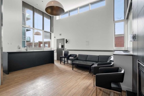 1804-210 15 Avenue Se, Calgary, AB - Indoor Photo Showing Other Room