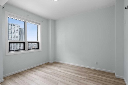 1804-210 15 Avenue Se, Calgary, AB - Indoor Photo Showing Other Room