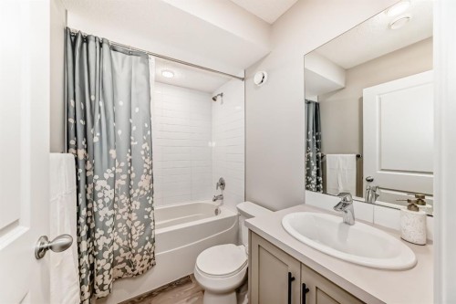 36 Carringvue Way Nw, Calgary, AB - Indoor Photo Showing Bathroom