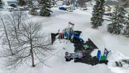 11 Maple Garden, Strathmore, AB - Outdoor