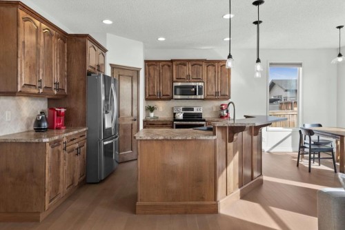 800 Prestwick Circle Se, Calgary, AB - Indoor Photo Showing Kitchen With Stainless Steel Kitchen
