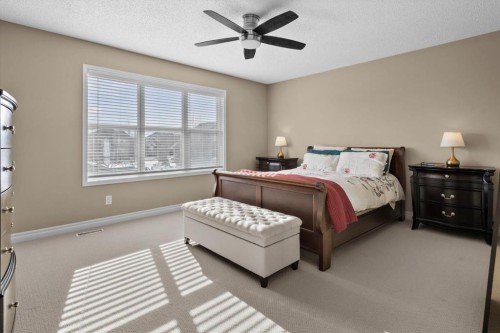 800 Prestwick Circle Se, Calgary, AB - Indoor Photo Showing Bedroom