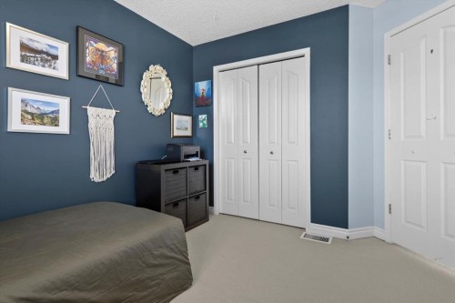 800 Prestwick Circle Se, Calgary, AB - Indoor Photo Showing Bedroom