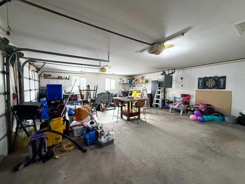 4701 49 Street, Olds, AB - Indoor Photo Showing Garage