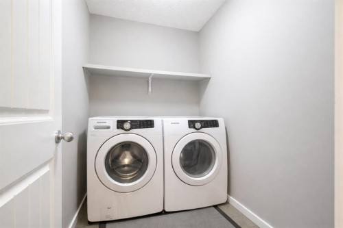 41 Marquis Common Se, Calgary, AB - Indoor Photo Showing Laundry Room