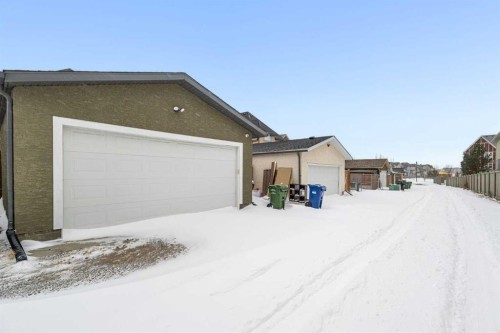 41 Marquis Common Se, Calgary, AB - Outdoor With Exterior