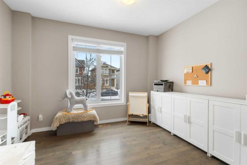 41 Marquis Common Se, Calgary, AB - Indoor Photo Showing Other Room