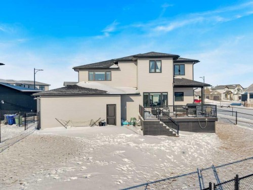 23 Coutts Close, Olds, AB - Outdoor