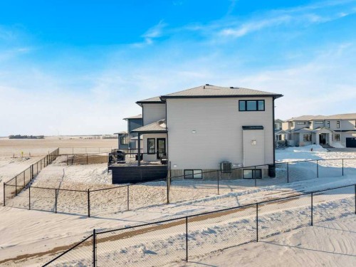 23 Coutts Close, Olds, AB - Outdoor