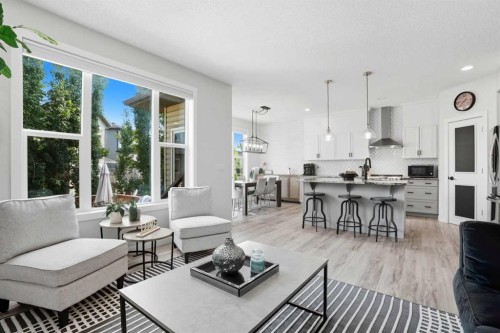 270 Everoak Drive Sw, Calgary, AB - Indoor Photo Showing Living Room