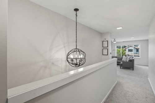 270 Everoak Drive Sw, Calgary, AB - Indoor Photo Showing Other Room