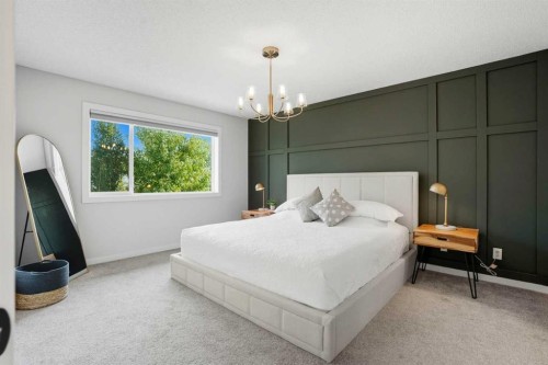 270 Everoak Drive Sw, Calgary, AB - Indoor Photo Showing Bedroom