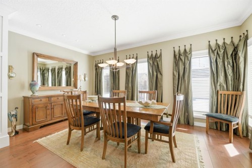 4 Bridle Estates Road Sw, Calgary, AB - Indoor Photo Showing Dining Room