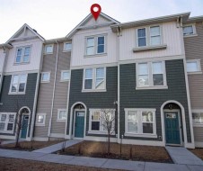 229 South Point Park SW Airdrie, AB T4B 5G8