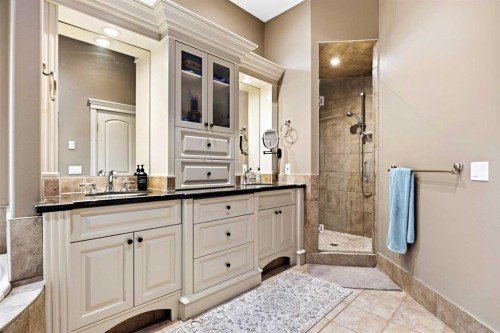 140 Gleneagles Landing, Cochrane, AB - Indoor Photo Showing Bathroom