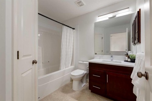29 Cranleigh Park Se, Calgary, AB 