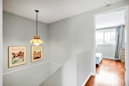 71 Strathcona Crescent Sw, Calgary, AB - Indoor Photo Showing Other Room