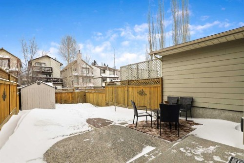 71 Strathcona Crescent Sw, Calgary, AB - Outdoor