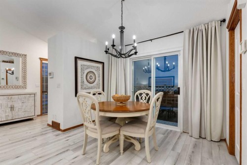 117 Cramond Crescent Se, Calgary, AB - Indoor Photo Showing Dining Room