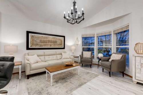 117 Cramond Crescent Se, Calgary, AB - Indoor Photo Showing Living Room